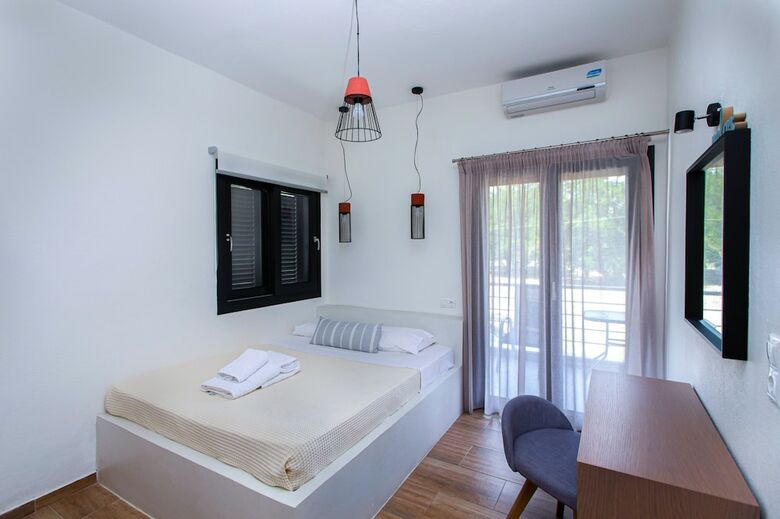Apartamentos Kokkinos