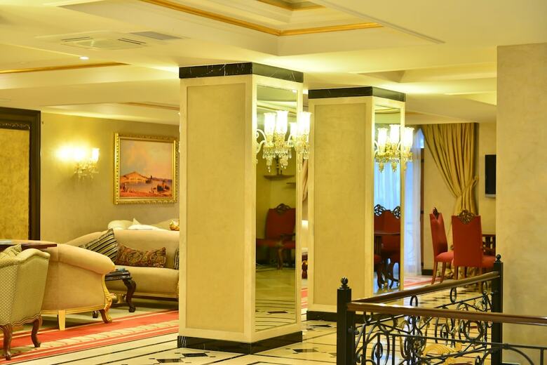 Lake Palace Hotel