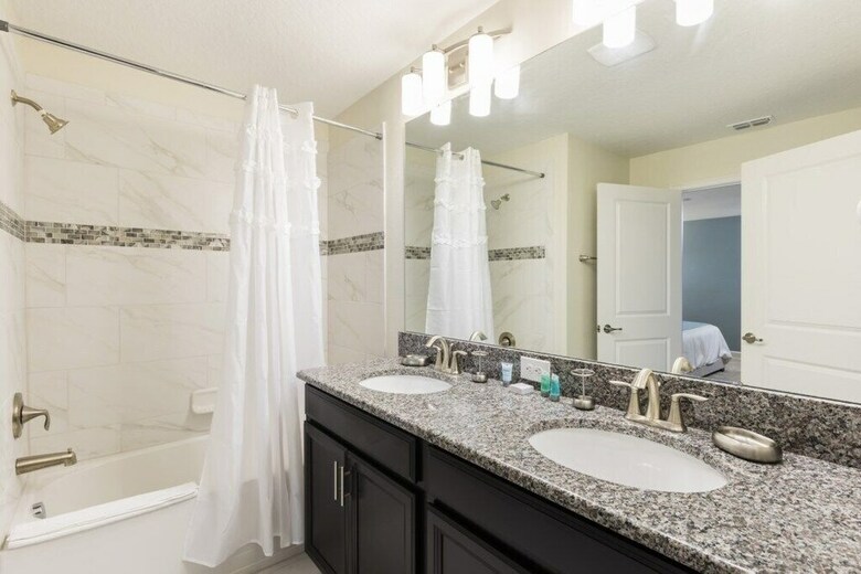 Champions Gate 9077 - Four Bedroom Townhome With Splash Pool