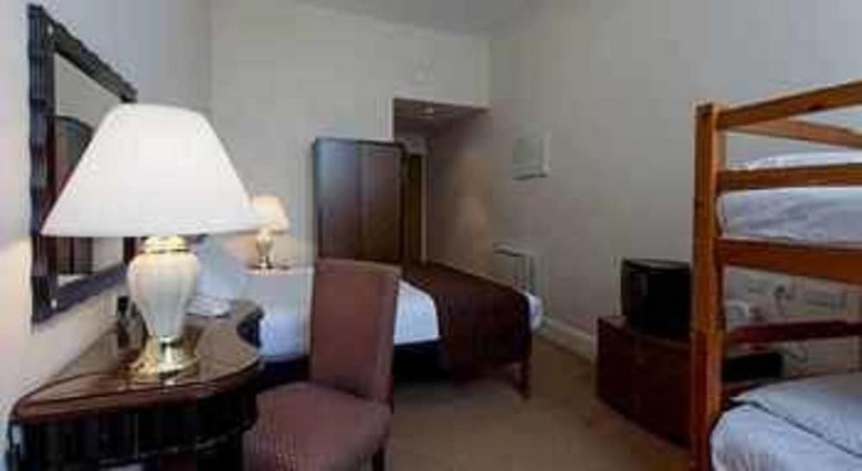 Russ Hill Hotel