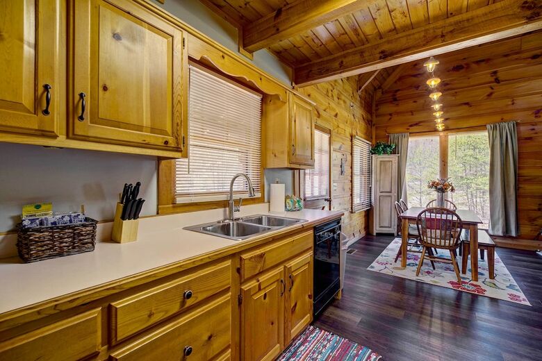 Cabana Tennessee Charm