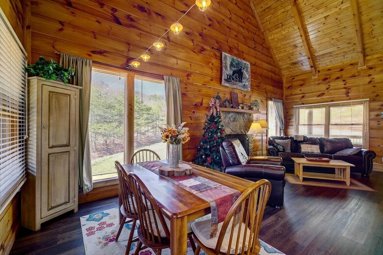 Cabana Tennessee Charm
