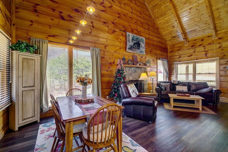 Cabana Tennessee Charm