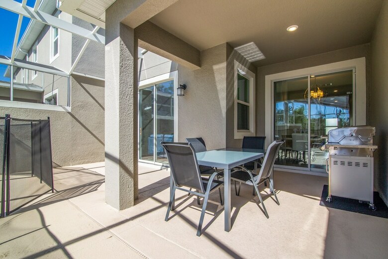 Champions Gate 870 - 4 Bedroom Townhome W Private Splash Pool