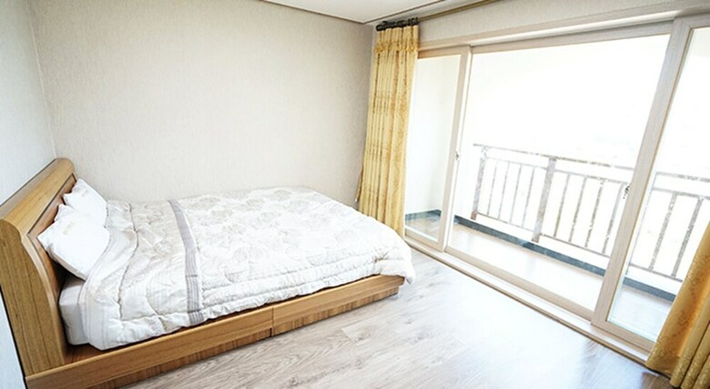 Jeju Evada Pension