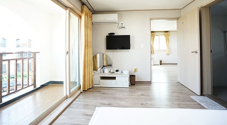 Jeju Evada Pension