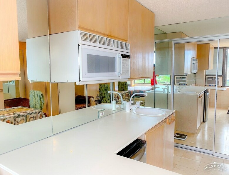 Renovated Studio By Waikiki Beach