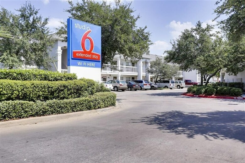Motel Studio 6 Houston, Tx - Spring