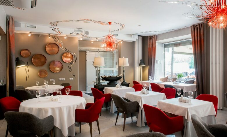 Mary Hotel