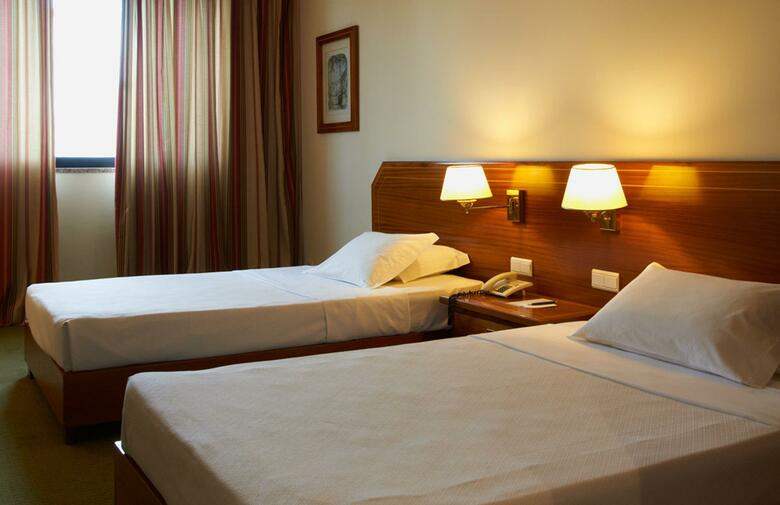 Hotel Real Parque