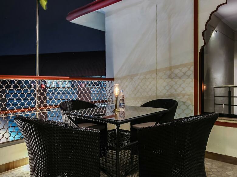 Hotel Arco Palace