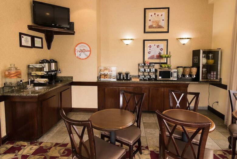 Hotel Howard Johnson By Wyndham Portsmouth