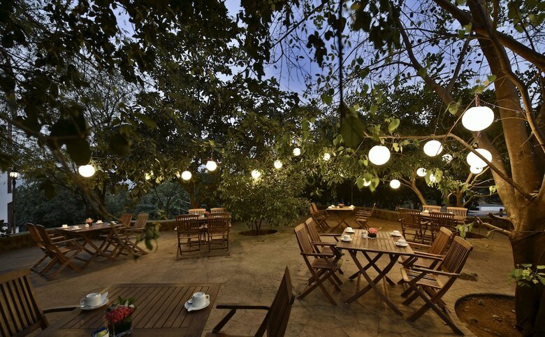 Hotel The Fern Samali Resort