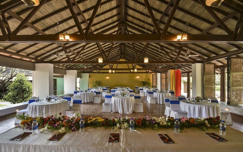Hotel The Fern Samali Resort