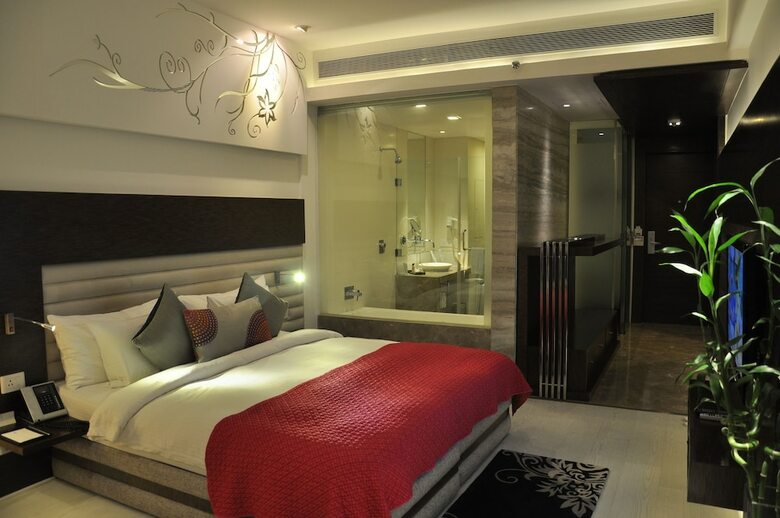 Maya Hotel
