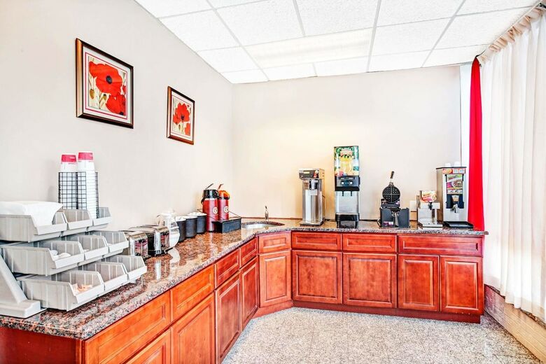 Hotel Ramada By Wyndham Rockaway