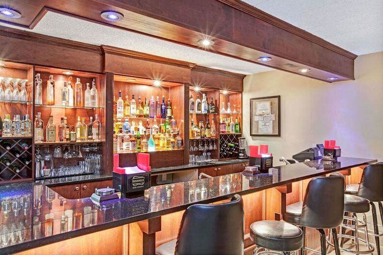 Hotel Ramada By Wyndham Rockaway