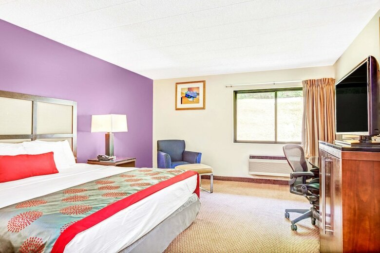 Hotel Ramada By Wyndham Rockaway