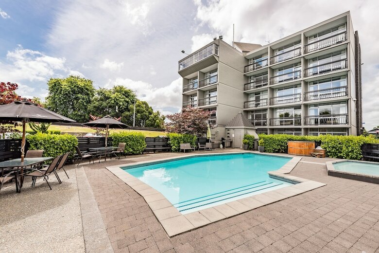 Motel Heartland Ambassador Hotel Hamilton
