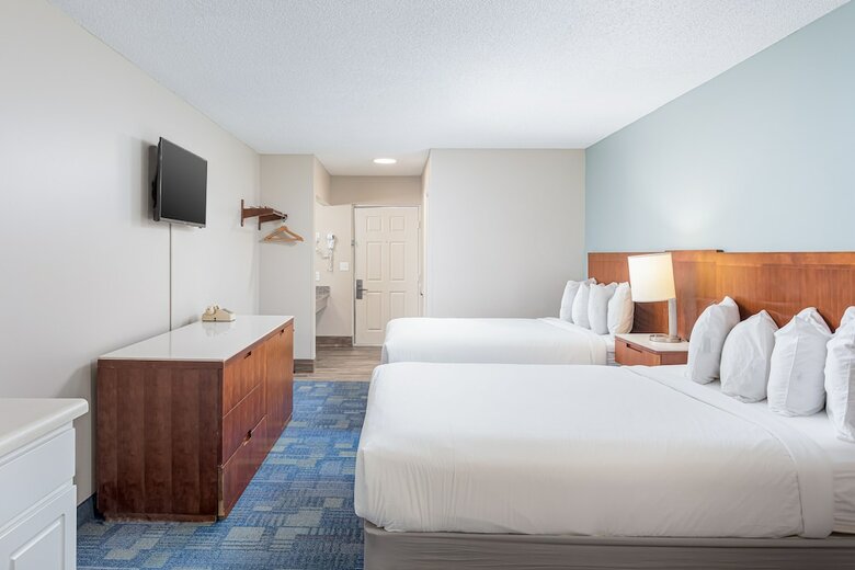 Hotel Bikini Beach Resort