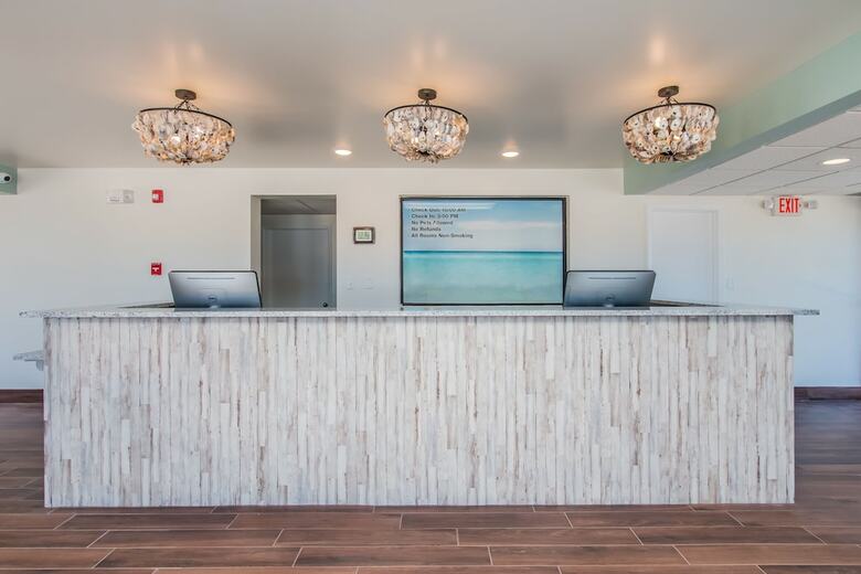 Hotel Bikini Beach Resort