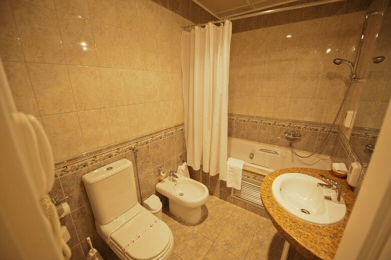 Jolly Alon Hotel