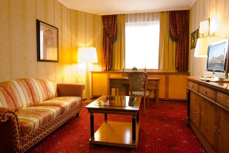 Atrium Palace Hotel