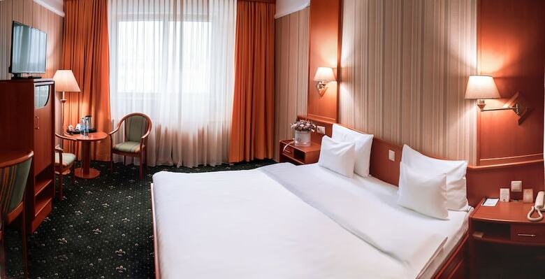 Atrium Palace Hotel