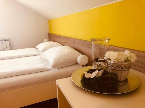 Hostal Rooms Jana