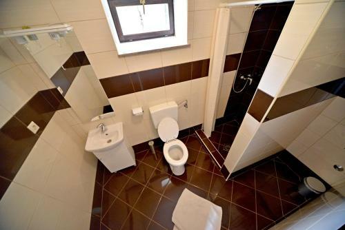 Hostal Rooms Modru?an