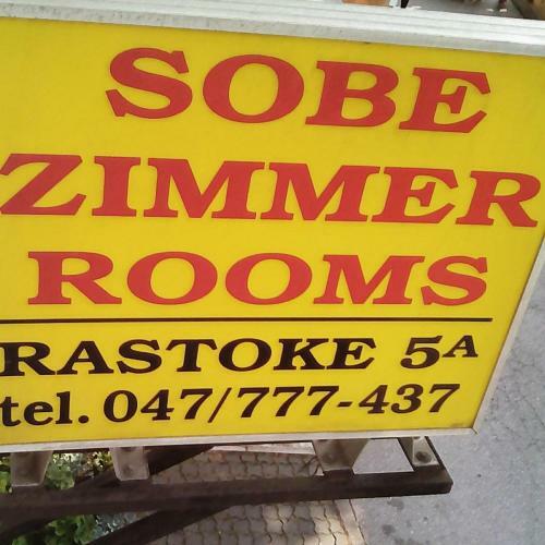 Hostal Rooms Roza