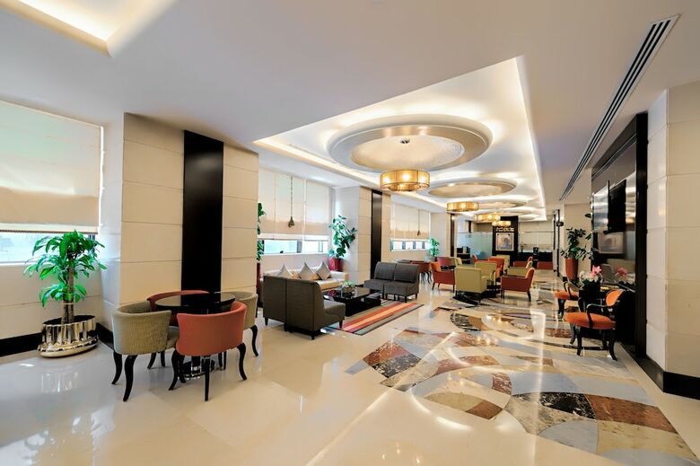 Al Safwa Tower Dar Al Ghufran Hotel