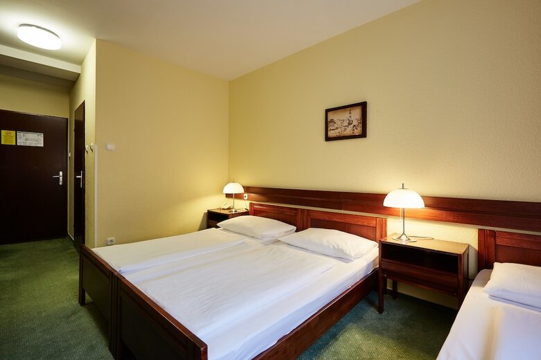 Hotel L�v�r Sopron