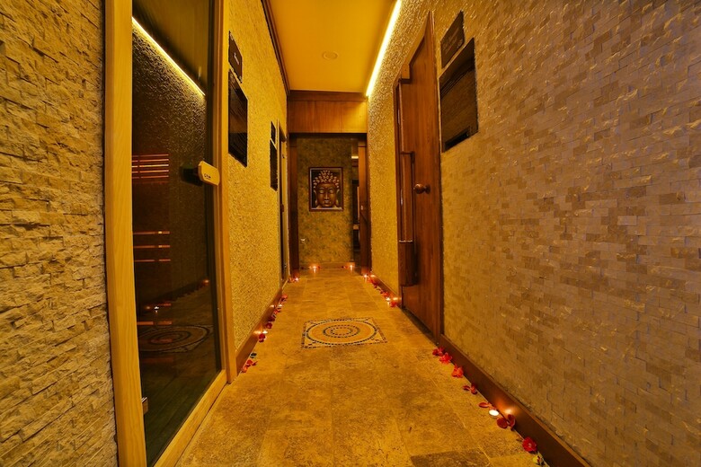 Lion Hotel