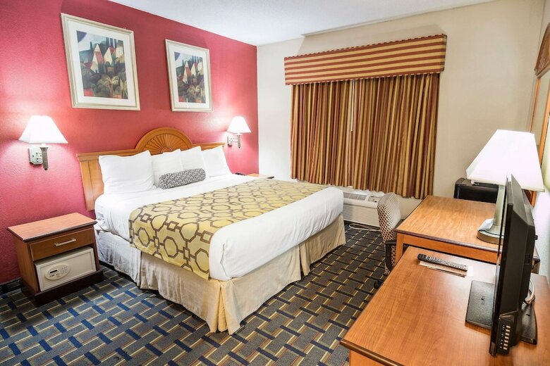Motel Baymont By Wyndham Pooler/savannah