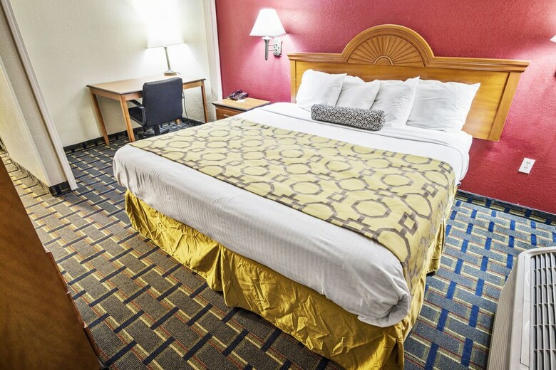 Motel Baymont By Wyndham Pooler/savannah