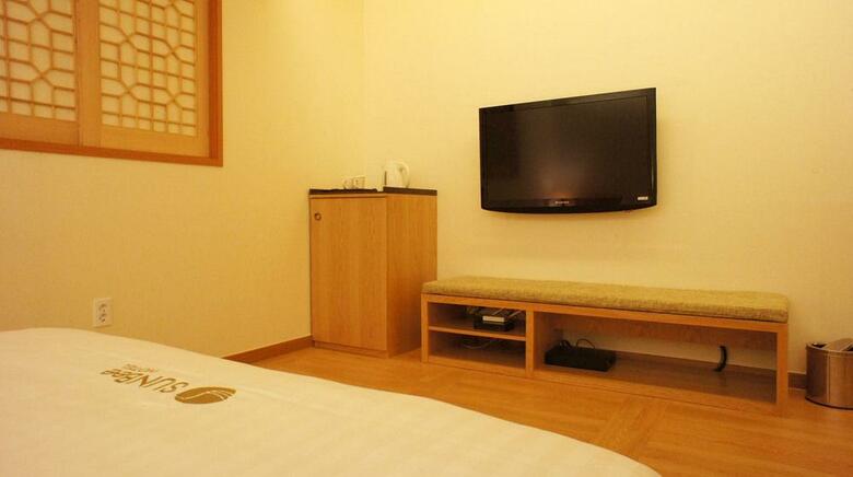 Sunbee Hotel