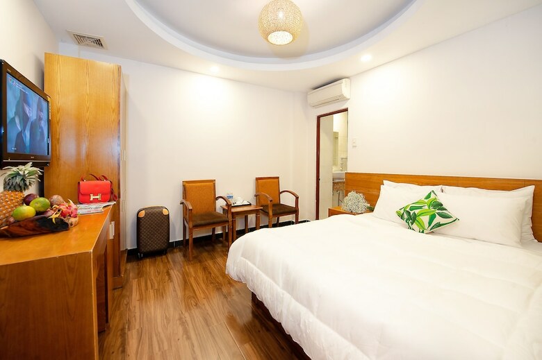 Attica Hotel