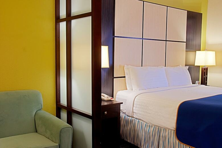 Motel Super 8 By Wyndham Irving/dfw Apt/north