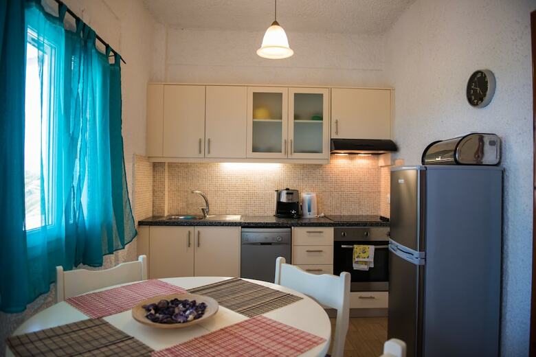 Elli Beach Apartments And Studios