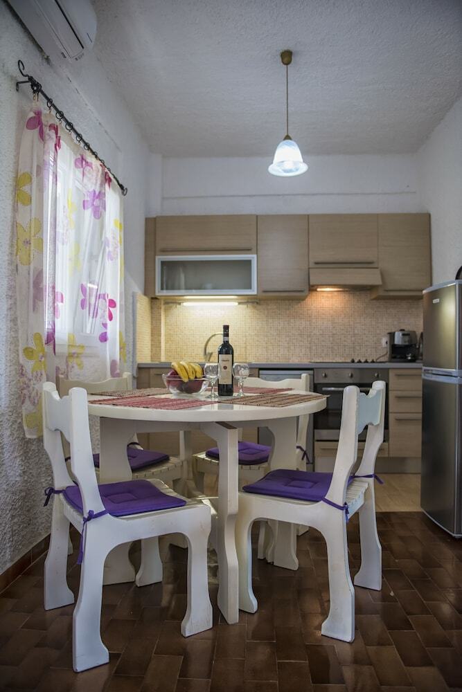 Elli Beach Apartments And Studios