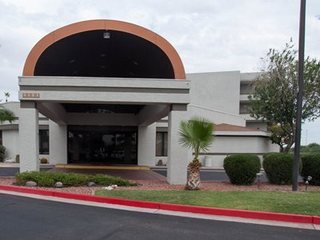 Clarion Hotel Phoenix - Chandler
