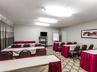 Clarion Hotel Phoenix - Chandler