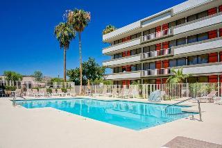 Clarion Hotel Phoenix - Chandler