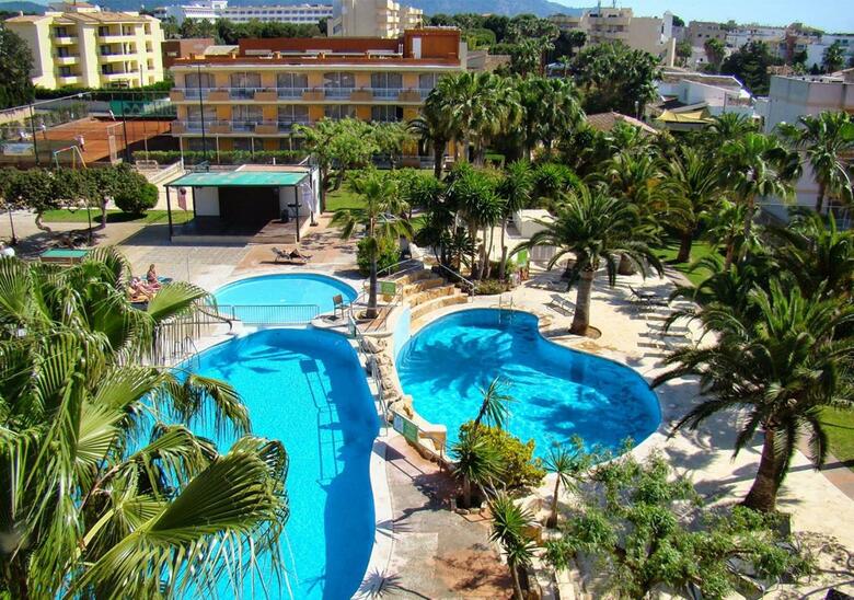 Aparthotel Club Sim�