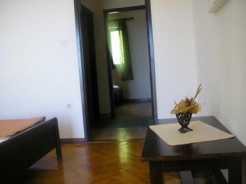Apartments Goldy Icici