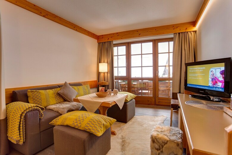 Hotel Am Dorfplatz Suites - Adults Only