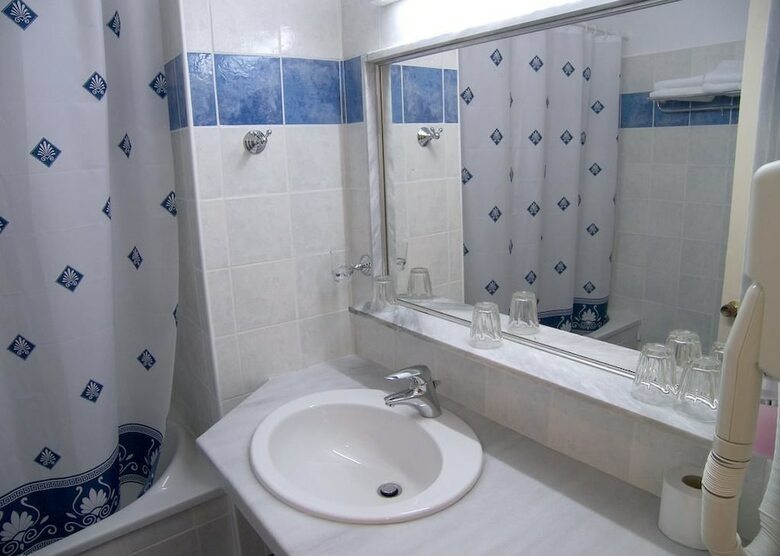 Alexandros Hotel -  All Inclusive