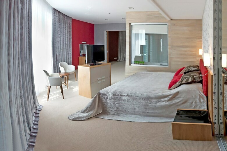 Ovis Hotel