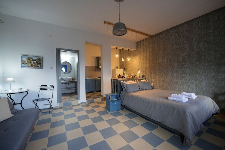 Panorama Studios & Apartments